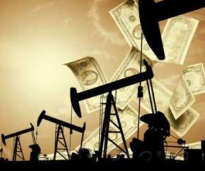 Нефть и спрос на риск поддерживают рубль