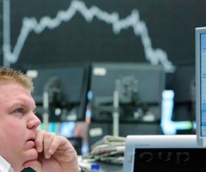 Турбулентность на финансовых рынках не стихает Турбулентность на финансовых рынках не стихает