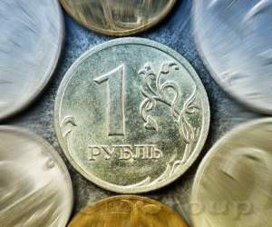 Российский рубль переоценен почти на 5%