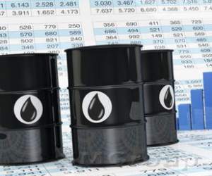 Американский доллар будет определять осеннюю стоимость нефти