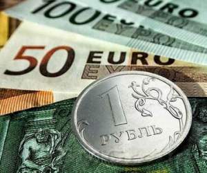 Курс рубля к доллару до конца недели будет стабильным