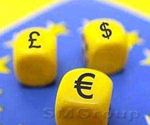 Курс доллара укрепляется перед выходными