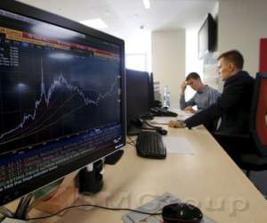 Российский рынок акций закончил торги в понедельник в «красной зоне»