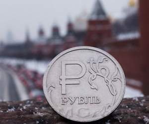 Курс рубля получает поддержкус нефтяного рынка