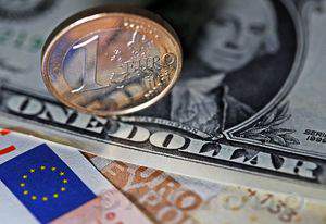 Снижение пары EUR/USD до паритета возможно «сейчас или никогда»