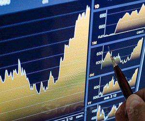 Нефть балансирует в незначительном плюсе