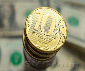 Рубль на низком старте перед падением  