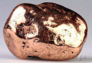 Котировки меди откатились вниз на фоне сильного доллара