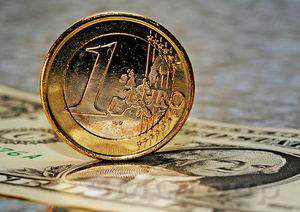 Валютная пара EUR/USD снова торгуется в минусе