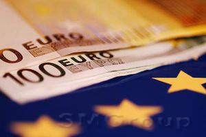 Валютная пара EUR/USD снижается после выступления Трампа