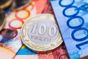 Резкого ослабления тенге не будет
