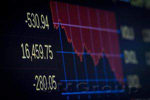 Рынок акций РФ: ММВБ снова в опасной близости от уровня 1900