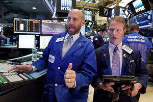 Волатильная сессия в США завершилась в пользу покупателей