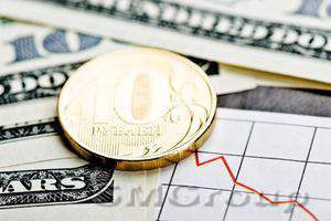 Падение нефтяных цен больно ударило по российскому валютному рынку