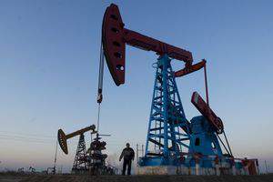 Инвесторы не верят в скорый рост курса нефти