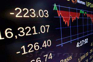 Мировые биржи: «индекс страха» VIX превысил пиковые значения мая и апреля