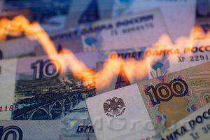 Рубль может пасть жертвой спланированной девальвации