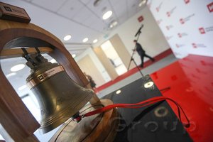 Прилив оптимизма у инвесторов поднимает фондовые лодки