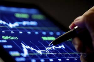 Российский фондовый рынок понемногу движется вверх