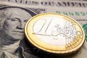 EUR/USD по-прежнему в боковике EUR/USD по-прежнему в боковике