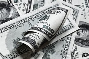 Глава ФРС и Президент США помогают доллару  