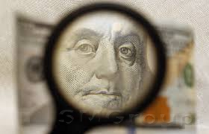 Доллар удерживает позиции против большинства валют 