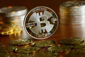 Двухдневная война двух биткоинов - BTC и BCH