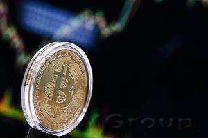 Спекулянты подталкивают курс биткоина к ранее завоеванным позициям