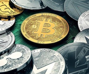 Курс Биткоина и Ripple обвалил CoinMarketCap