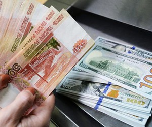 Курс доллара: Минфин обвалит рубль?