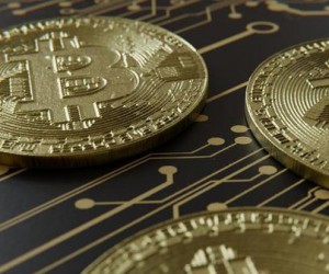 Курс Биткоина: Наступление на криптовалюты продолжается
