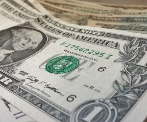 Курс доллара растет второй день после заявления Трампа
