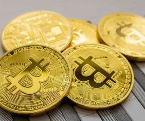 Курс Биткоина обвалился на 14% на рынке криптовалют паника Курс Биткоина обвалился на 14% на рынке криптовалют паника