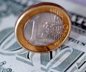 Курс евро: Попытки доллара восстановиться не помешали росту