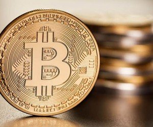 Курс Биткоина падает, впереди отметка 10 000$