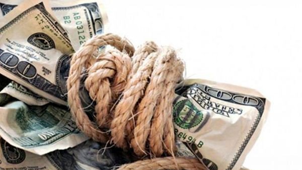 Курс доллара: Доверие инвесторов продолжает снижаться