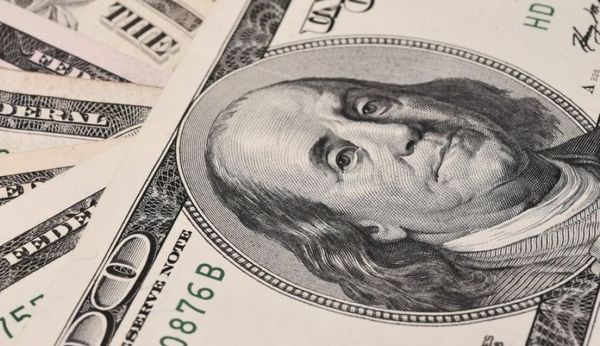 Курс доллара: Рост экономики США укрепляет веру инвесторов в доллар