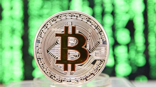 Курс биткоина вырос почти к 9000$, покупки возобновились с новой силой