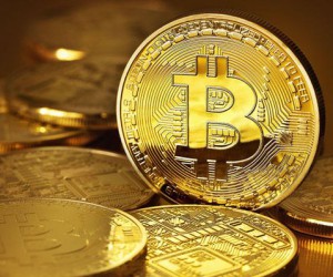 Курс биткоина обновил минимум, а мировые рынки охватила паника