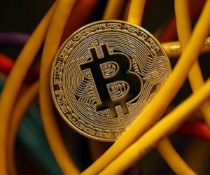 Курс биткоина обвалил рынок, что будет с биткоином дальше - прогноз экспертов
