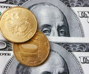 Курс доллара США по итогам торгов снизился на 34 копейки, евро на 58