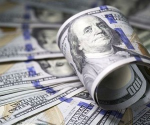 Курс доллара осторожно восстанавливается против евро Курс доллара осторожно восстанавливается против евро