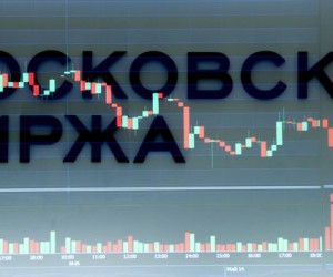 Российский фондовый рынок откроет торги ростом, нефть остается в центре внимания