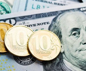 Рубль успешно противостоит внешнему давлению