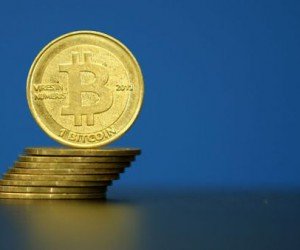 Курс Биткоина упал до 9 000$, инвесторы в панике закрывают сделки Курс Биткоина упал до 9 000$, инвесторы в панике закрывают сделки