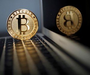 Курс биткоина и криптовалют снижается, инвесторы взяли паузу