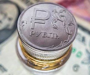 Курс рубля балансирует между статистикой и ценами на нефть Курс рубля балансирует между статистикой и ценами на нефть