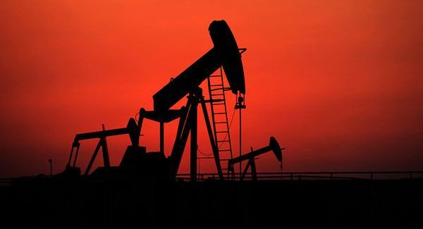 Прогноз цен на нефть: Курс восстанавливается после пятничного обвала