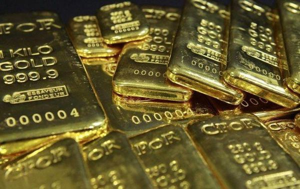 Цена золота на мировых рынках восстановилась к уровню $1327 за унцию