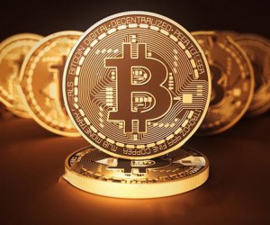 Биткоин продолжает падать, но уровень $10 000 должен устоять Биткоин продолжает падать, но уровень $10 000 должен устоять